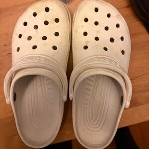 Crocs White Clogs (size 8)
